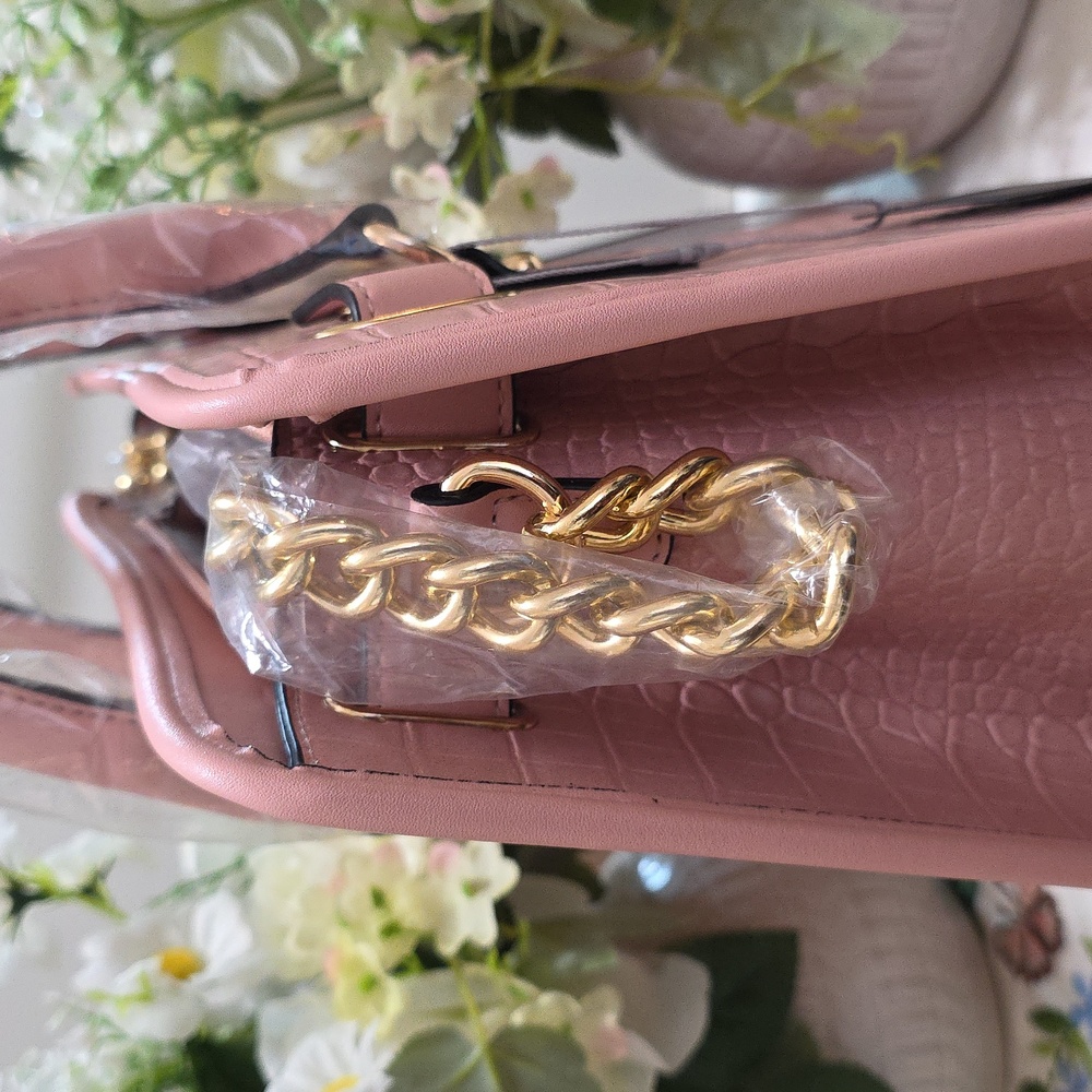 DESEIN Pink Crocodile Embossed Handbag &  Wallet - Picture 5 of 13